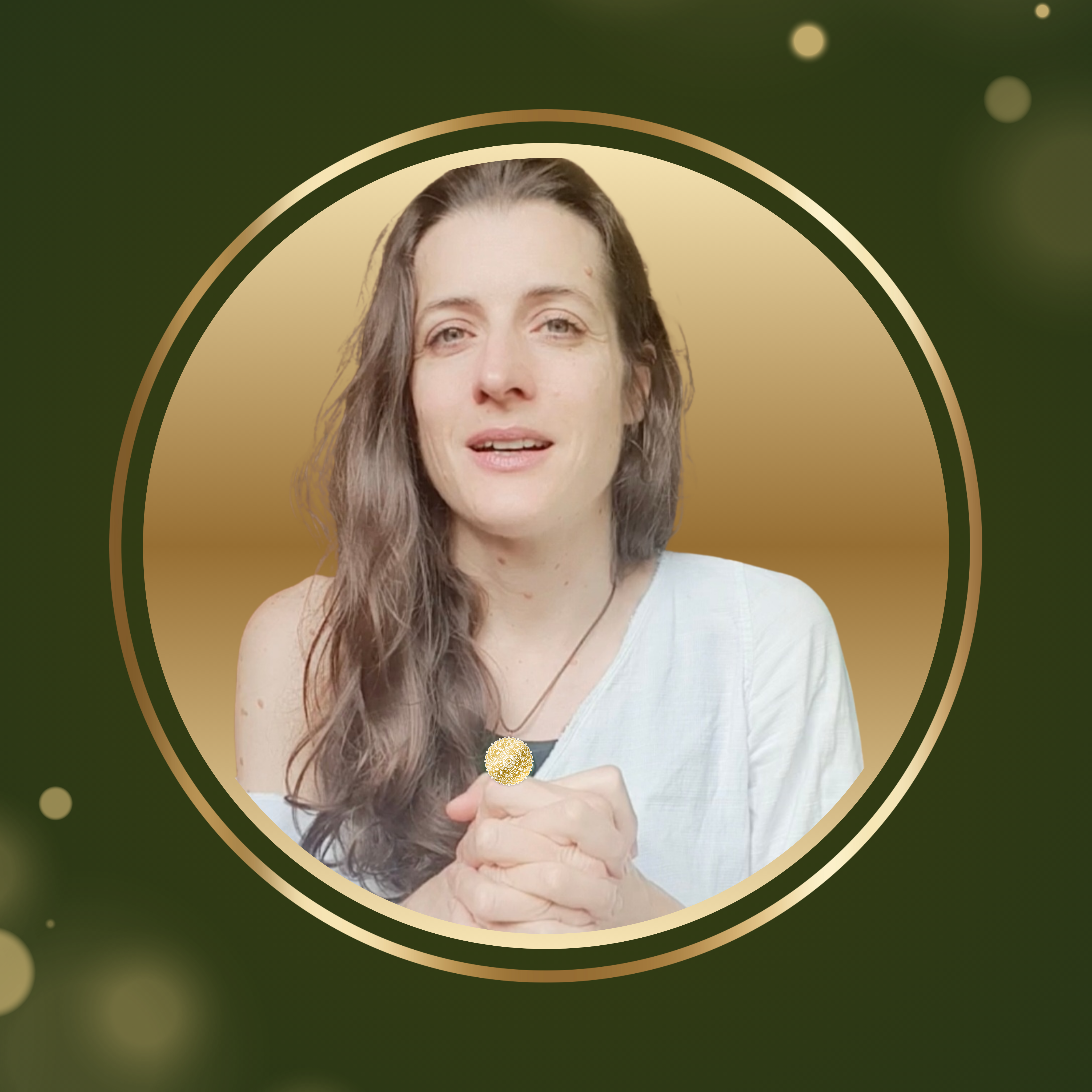 Black and Gold Elegant Facebook Profile Picture (2)